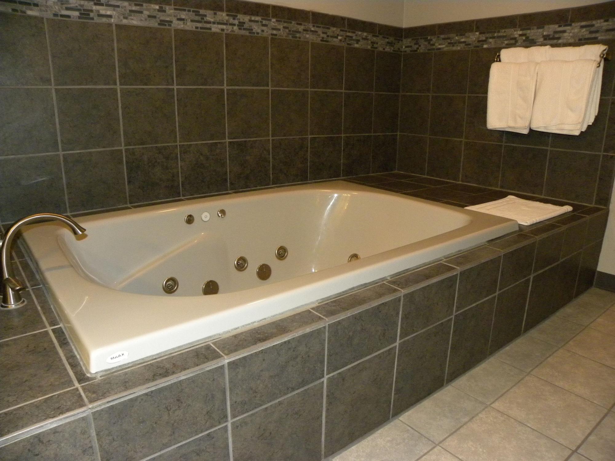 New Victorian Inn & Suites Kearney Zewnętrze zdjęcie