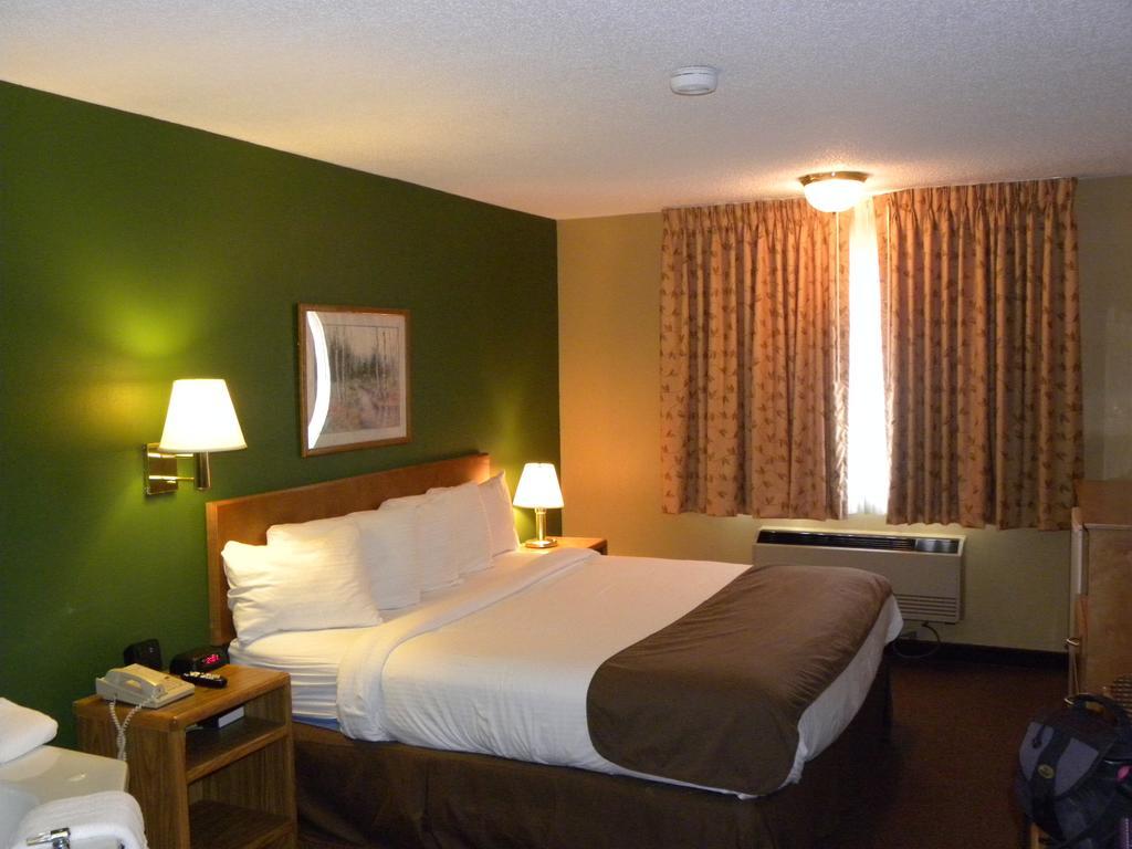 New Victorian Inn & Suites Kearney Zewnętrze zdjęcie