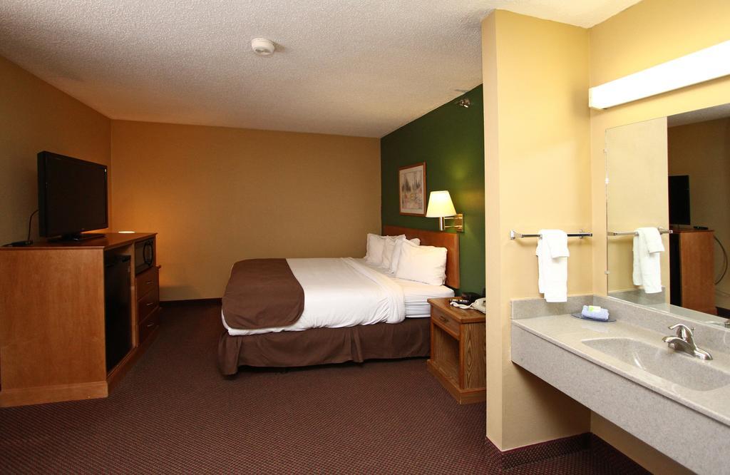 New Victorian Inn & Suites Kearney Zewnętrze zdjęcie