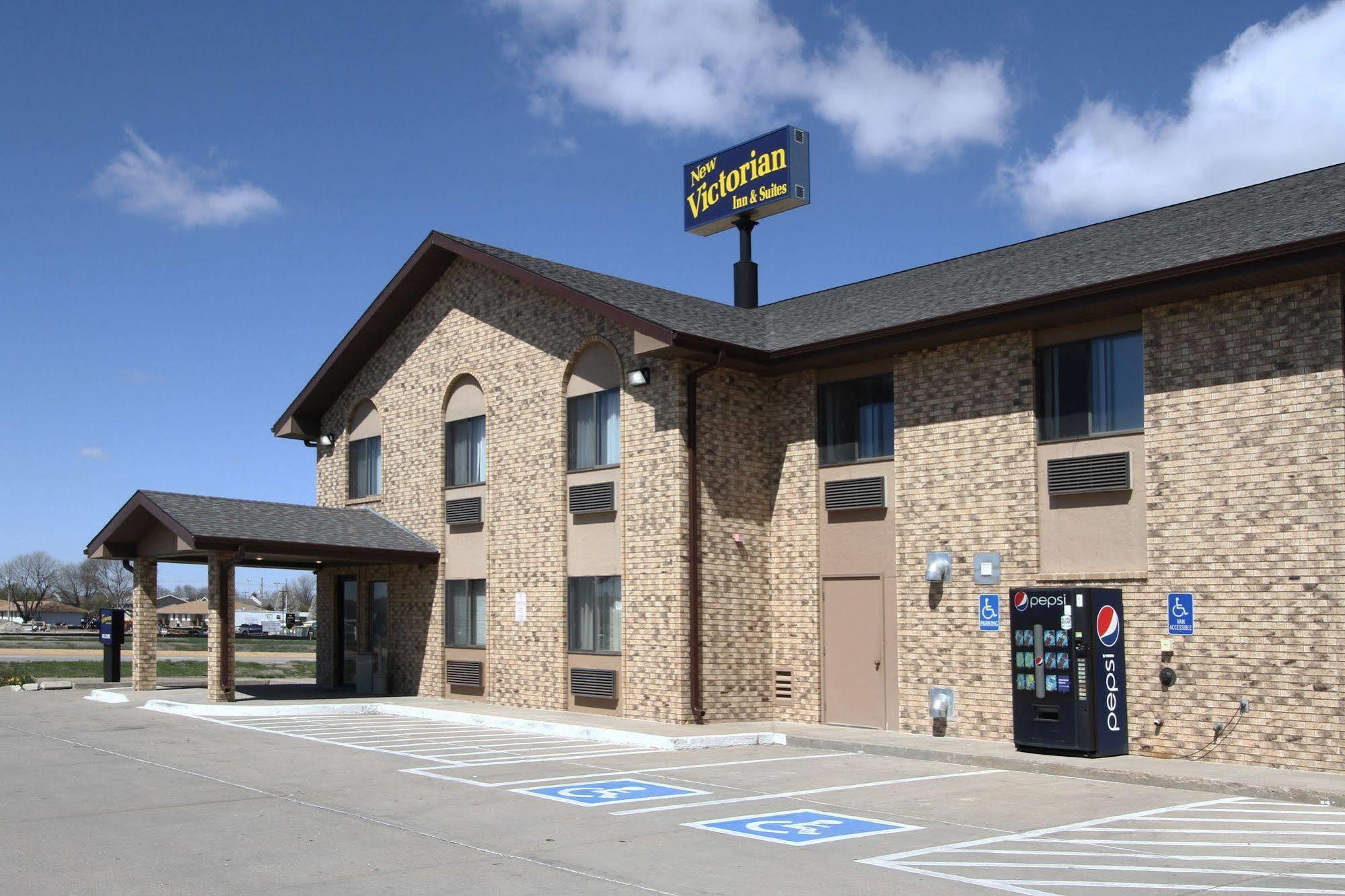 New Victorian Inn & Suites Kearney Zewnętrze zdjęcie